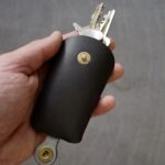 Mirgoods volditud nahast võtmehoidja, must - Image 3