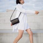 Mirgoods Clutch, nahast ümbrikkott, must